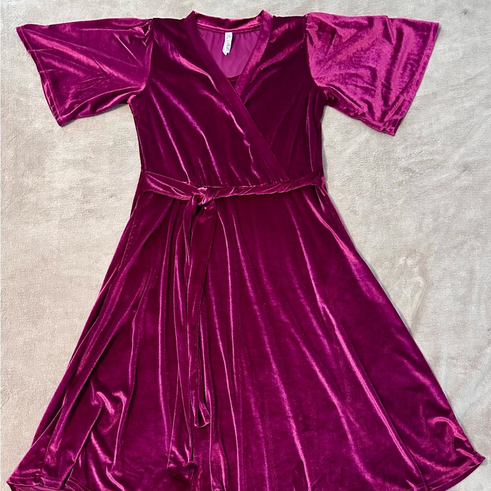 Latched Mama Elegant Velvet Midi Nursing Dress in Cranberry
